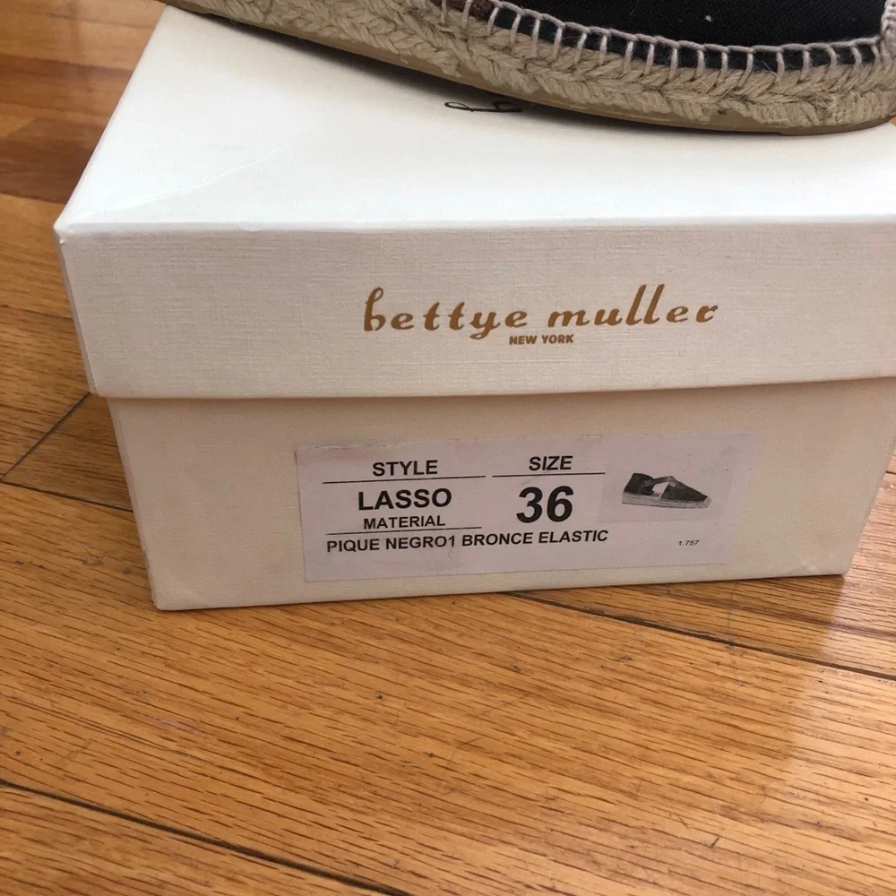 *NWB* BETTYE MULLER BRONZE METALLIC ESPADRILLES